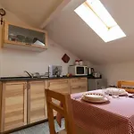Apartamento Mansarda Dei Cuori A