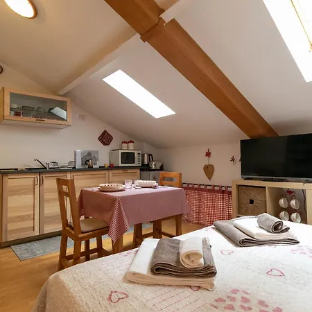 Apartamento Mansarda Dei Cuori A